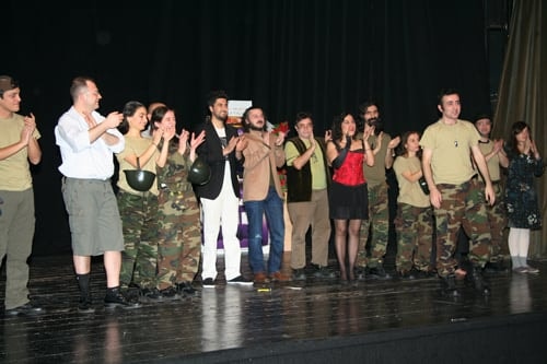 Adam Adamdır

 - 35