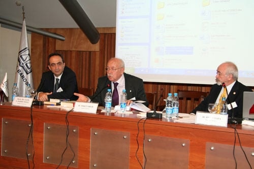 Sem Kurultayında
Avukatlık Mesleğinin Geleceği Ve Staj
Konusu Tartışıldı - 18