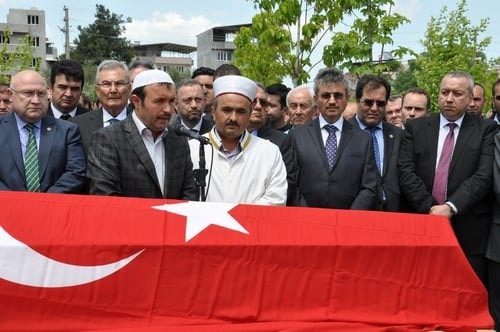 İstanbul Barosu Başkan Ve Yönetim Kurulu Üyeleri, Acıyı Paylaşmak, İncelemelerde Bulunmak İçin Soma’Daydı

 - 54