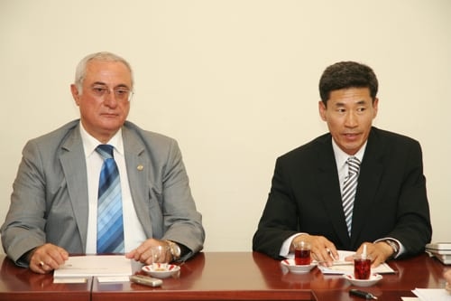 Güney Koreli Hukukçular Heyeti
Baromuzu Ziyaret Etti - 15