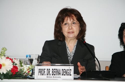 Önder Kadınlar Ödüllendirildi
 - 22