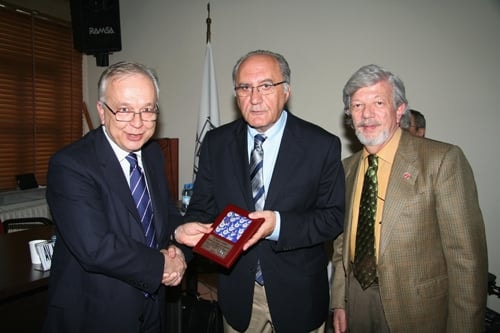 Spor Kulüpleri Yeniden Yapılandırılmalıdır 
 - 28