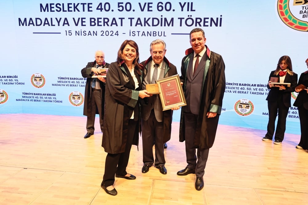Meslekte 40, 50 ve 60 Yılını Dolduran Meslektaşlarımıza Plaket Verildi - 337