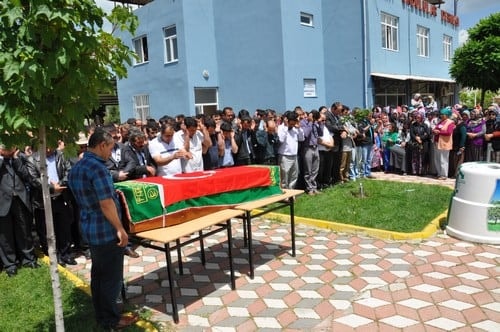 İstanbul Barosu Başkan Ve Yönetim Kurulu Üyeleri, Acıyı Paylaşmak, İncelemelerde Bulunmak İçin Soma’Daydı

 - 57