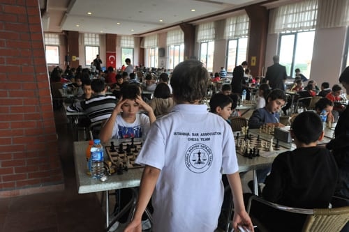 İstanbul Barosu 12 Yaş Altı Satranç Turnuvası Yapıldı
 - 8