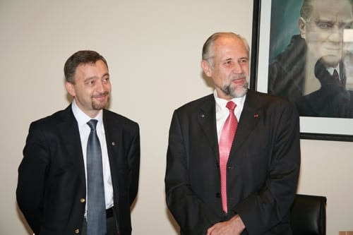 İstanbul Ve Frankfurt Baroları Arasında İşbirliği Sözleşmesi İmzalandı

 - 17