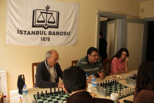 Avukatlar Günü Turnuvasını Çaylaklar Takımı Kazandı

 - 3