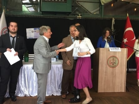 35. Dönem Hukuk İngilizcesi Ve Terminolojisi Derslerini Tamamlayanlara Katılım Belgeleri Verildi
 - 21