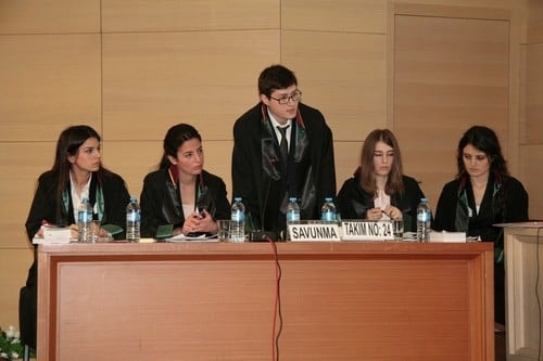 Farazi Dava Yarışması Yapıldı

 - 73