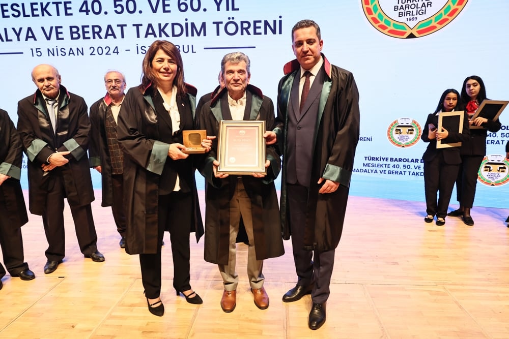 Meslekte 40, 50 ve 60 Yılını Dolduran Meslektaşlarımıza Plaket Verildi - 248