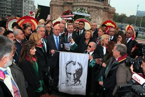 Aramızdan Ayrılışının 77. Yılında Atamızı Saygı Ve Minnetle Andık 
 - 75