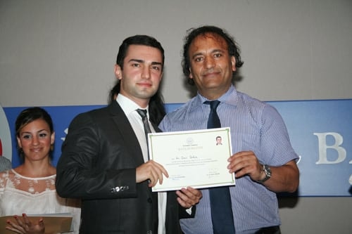 26. Dönem Hukuk İngilizcesi Ve Terminolojisi Derslerini Tamamlayanlara Katılım Belgeleri Verildi  - 27