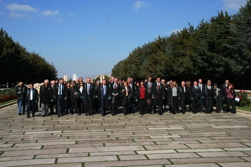İstanbul Barosu Heyeti Anıtkabir’De Ata’Nın Huzurunda

 - 7