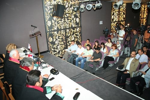 Ülkemizde Yaşanan Sorunlar Ancak Tam Demokrasi İle Çözülür - 16