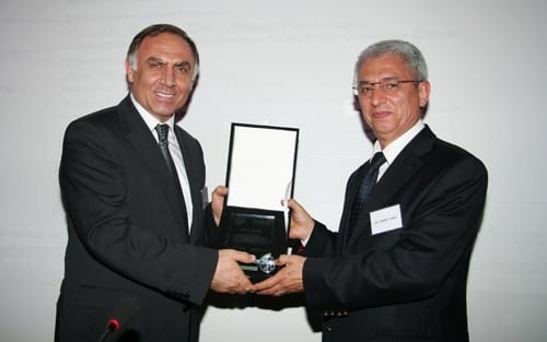 Sosyal Ağlar Ve İnternet Özgürlükçü Anlayışla Düzenlenmeli
 - 21