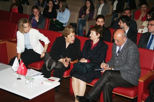 Mülteci Ve Sığınmacıların Sorunları

 - 7