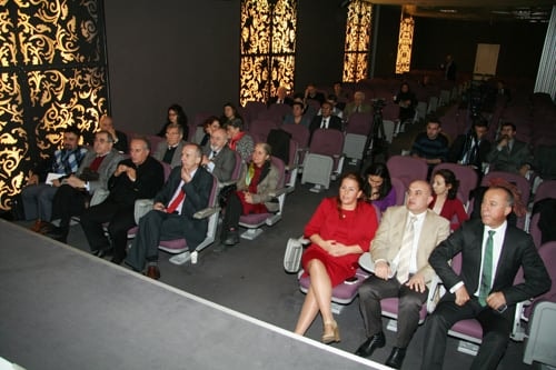 İnsan Haklarında Bir Arpa Boyu Yol
 - 5