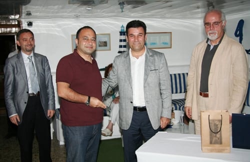 Cmk Eğitim Seminerlerine Katkı Veren Eğitimcilere Plaket Verildi

 - 20