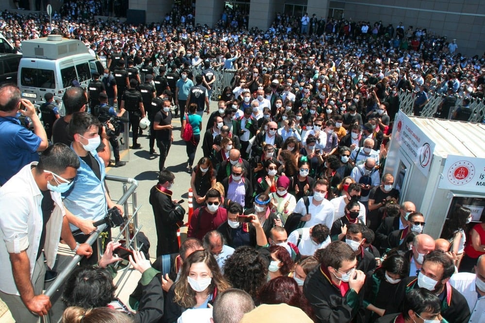 Yasa Yapma Gücünü Silah Olarak Kullananları Uyarıyoruz - 26