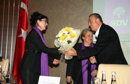 2015 Türkiye’Sinde Kadın
 - 55