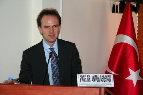 Rusya Federasyonu Hukukçularıyla Birlikte Rusya Ve Türkiye’De Tahkimin Rolü Ve Önemi Konferansı

 - 24