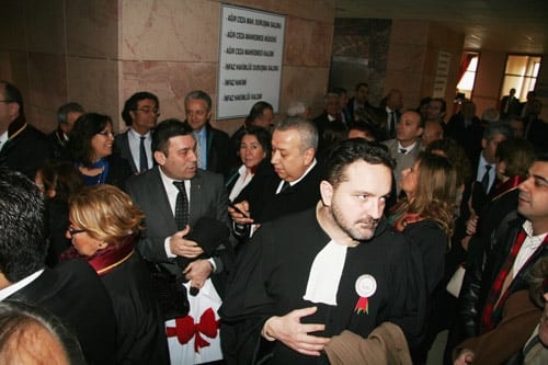 Savunmanın Ve Baro'nun Yargılandığı Dava 
24 Şubat’A Ertelendi - 9