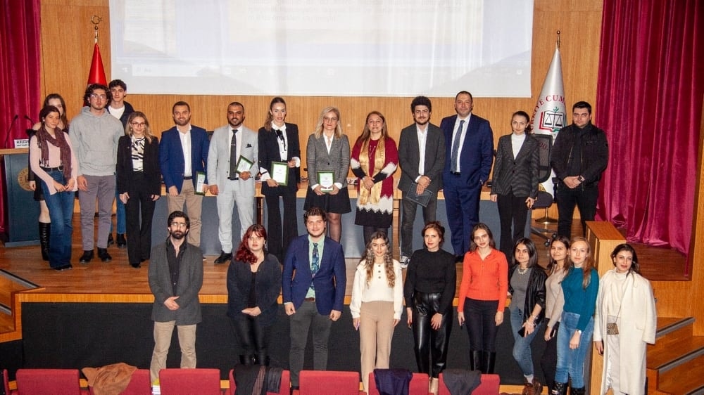 Sigorta Hukuku Komisyonu’nun Düzenlediği “Sanat Eserlerinin Sigortalanması Semineri” Düzenlendi - 17