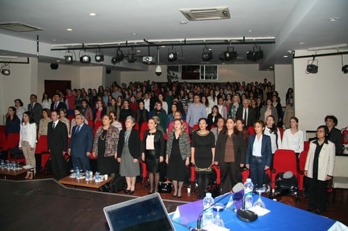 En Fazla Şiddete Sağlık Personeli Uğruyor

 - 3