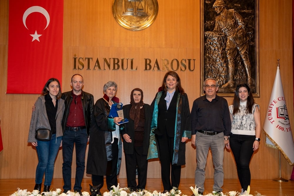 Meslekte 25, 30 ve 35 Yılını Dolduran Meslektaşlarımıza Plaket Verildi - 114