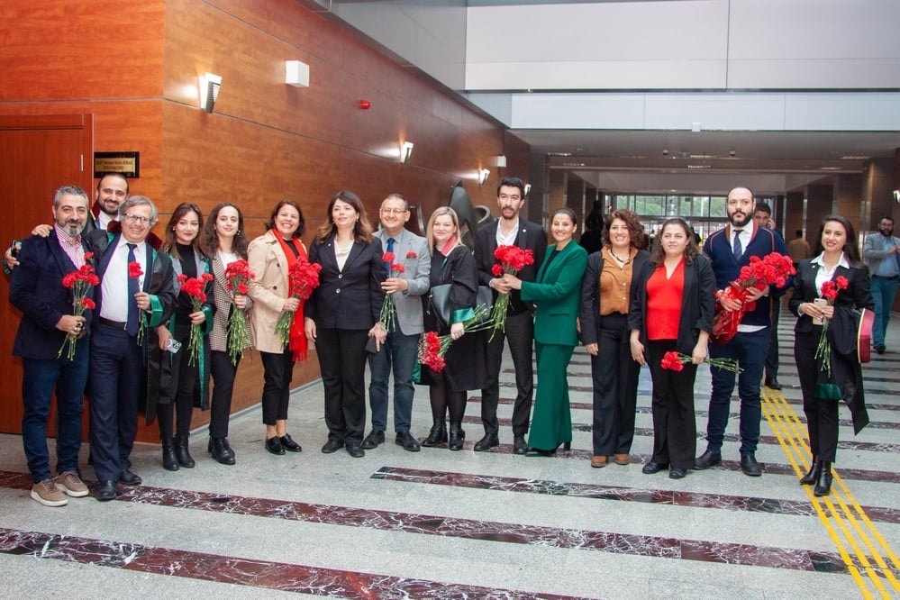 Adliyelerde Meslektaşlarımızın 5 Nisan Avukatlar Günü'nü Kutladık - 7