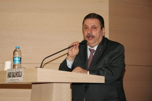 Hukuk Eğitimi Büyük Bir Kaosa Sürüklenmiştir - 8