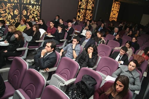 Bilişimin Ticaret Hukukuna Etkileri
 - 43