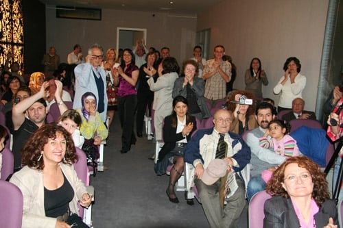 Engellerini Aştılar - 10