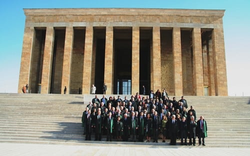 İstanbul Barosu Heyeti Ata’Nın Huzurunda