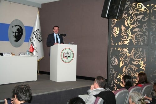 Mobbing Bir İnsan Hakları İhlalidir
 - 9