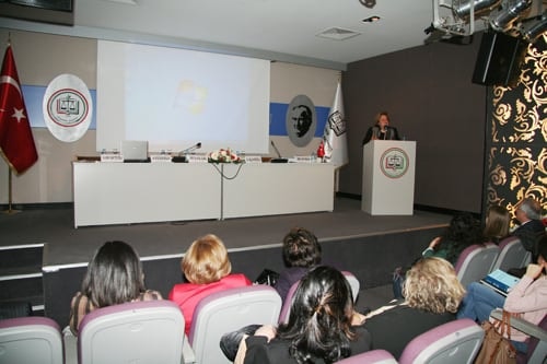 Türkiye Kadın Sorununu Çözerek Çağdaşlaşır
 - 7