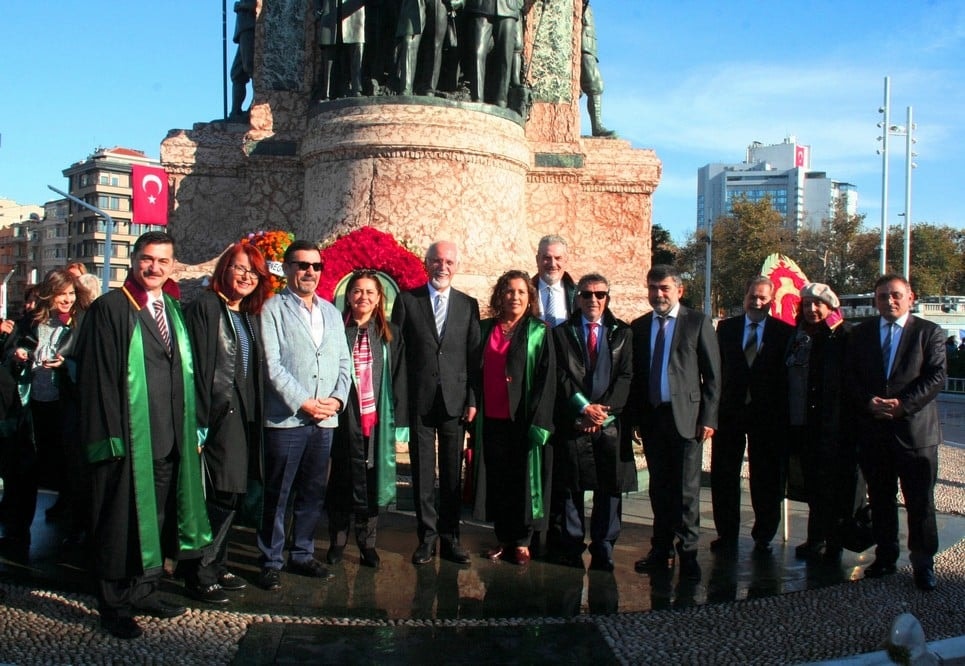 Baromuz Yönetimi Atamızın Huzurunda - 28