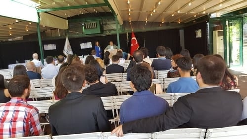 35. Dönem Hukuk İngilizcesi Ve Terminolojisi Derslerini Tamamlayanlara Katılım Belgeleri Verildi
 - 10