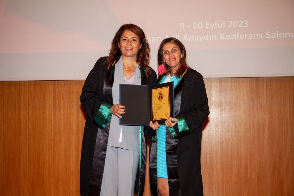 Meslekte 25, 30 ve 35 Yılını Dolduran Meslektaşlarımıza Plaket Verildi - 125