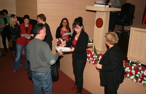 Sağlık Çalışanlarının Kadına Yönelik Şiddetin Önlenmesinde

Hukuki Ve Cezai Sorumluluğu 
 - 23