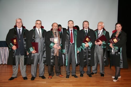 Mesleklerinde 25, 30, 35 Yılını Dolduran Toplam 693 Meslektaşımıza Plaket Verildi
 - 128