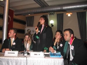 'Farazi (Sanal) Dava Ve 
Duruşma Yarışması-2005’ 
Ödülleri Sahiplerini Buldu - 1
