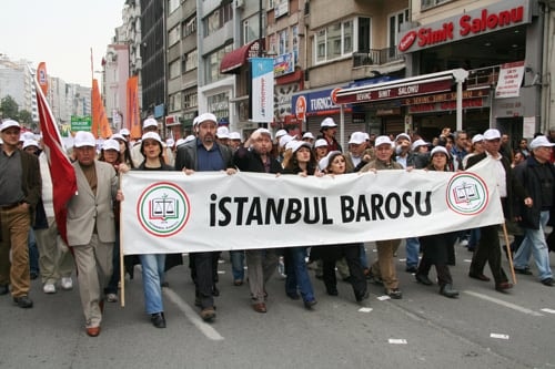 1 Mayıs Coşkuyla Kutlandı

 - 6