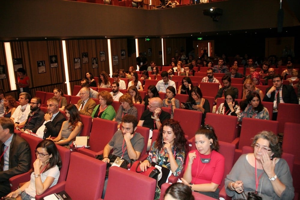 Uluslararası Konferans: ‘Ayın Karanlık Yüzü’ - 54