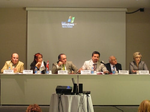 Tüm Hayvan Severler Tek Çatıda Birleşsin