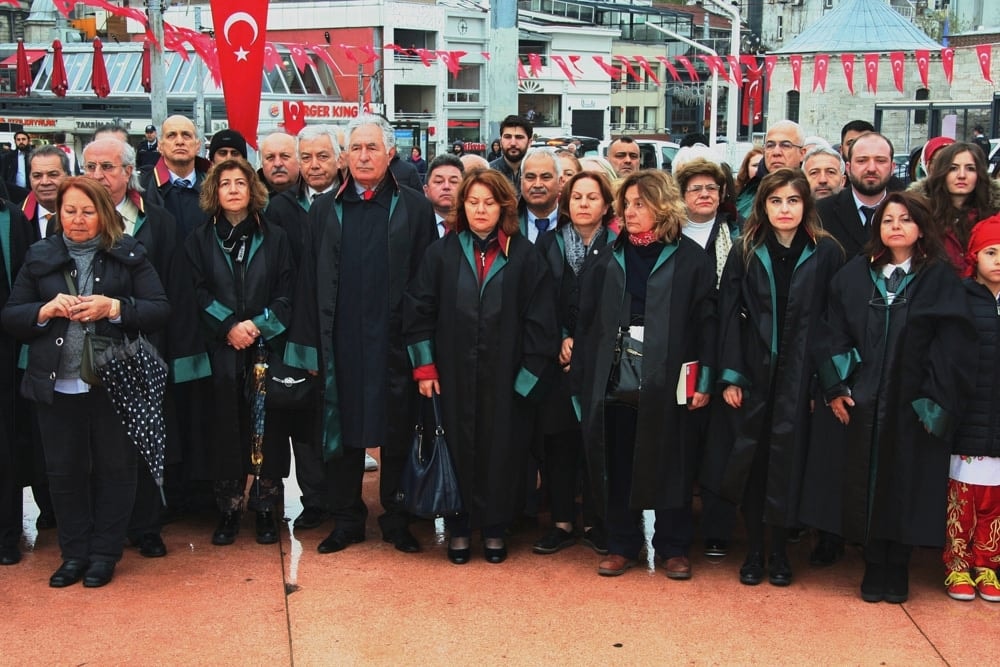 İstanbul Barosu, 23 Nisan Ulusal Egemenlik ve Çocuk Bayramında Taksim Cumhuriyet Anıtındaydı - 52
