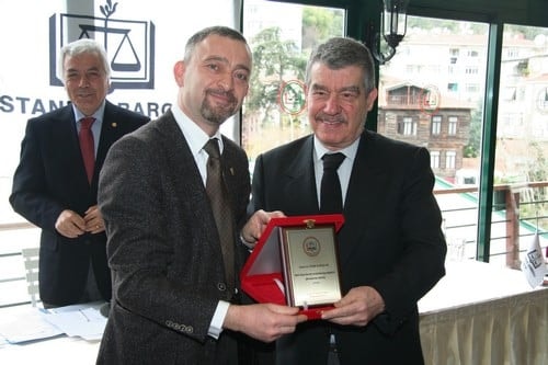 Baro Meclisi Toplandı 

 - 22