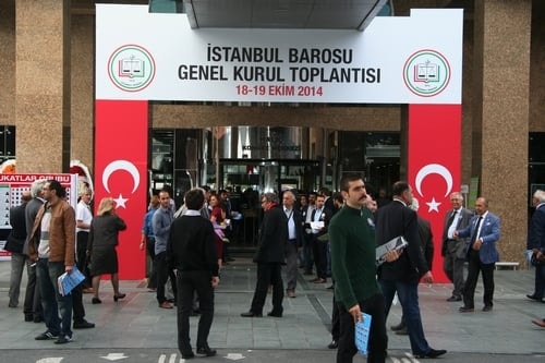 Ümit Kocasakal İstanbul Barosu Başkanlığına Yeniden Seçildi 

 - 23