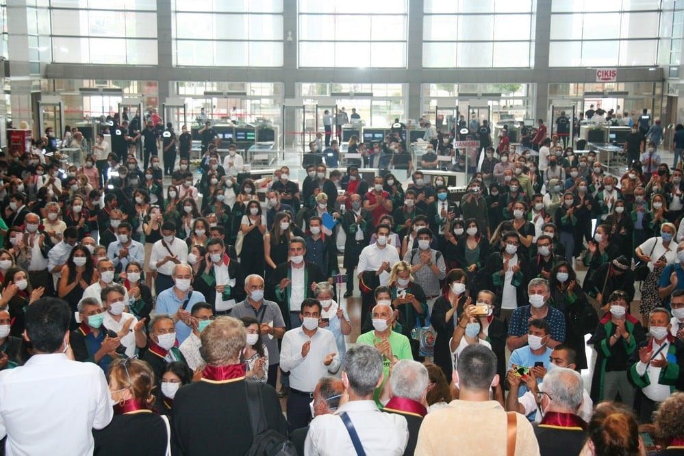 Avukatların Direnişi Sürüyor - 14