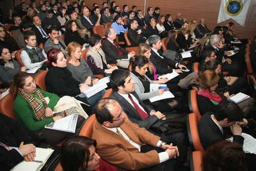 Yeni Türk Ticaret Kanunu Uyarınca Deniz Hukukunda Çatma, Kurtarma-Yardım, Müşterek Avarya Ve Sigorta
 - 25